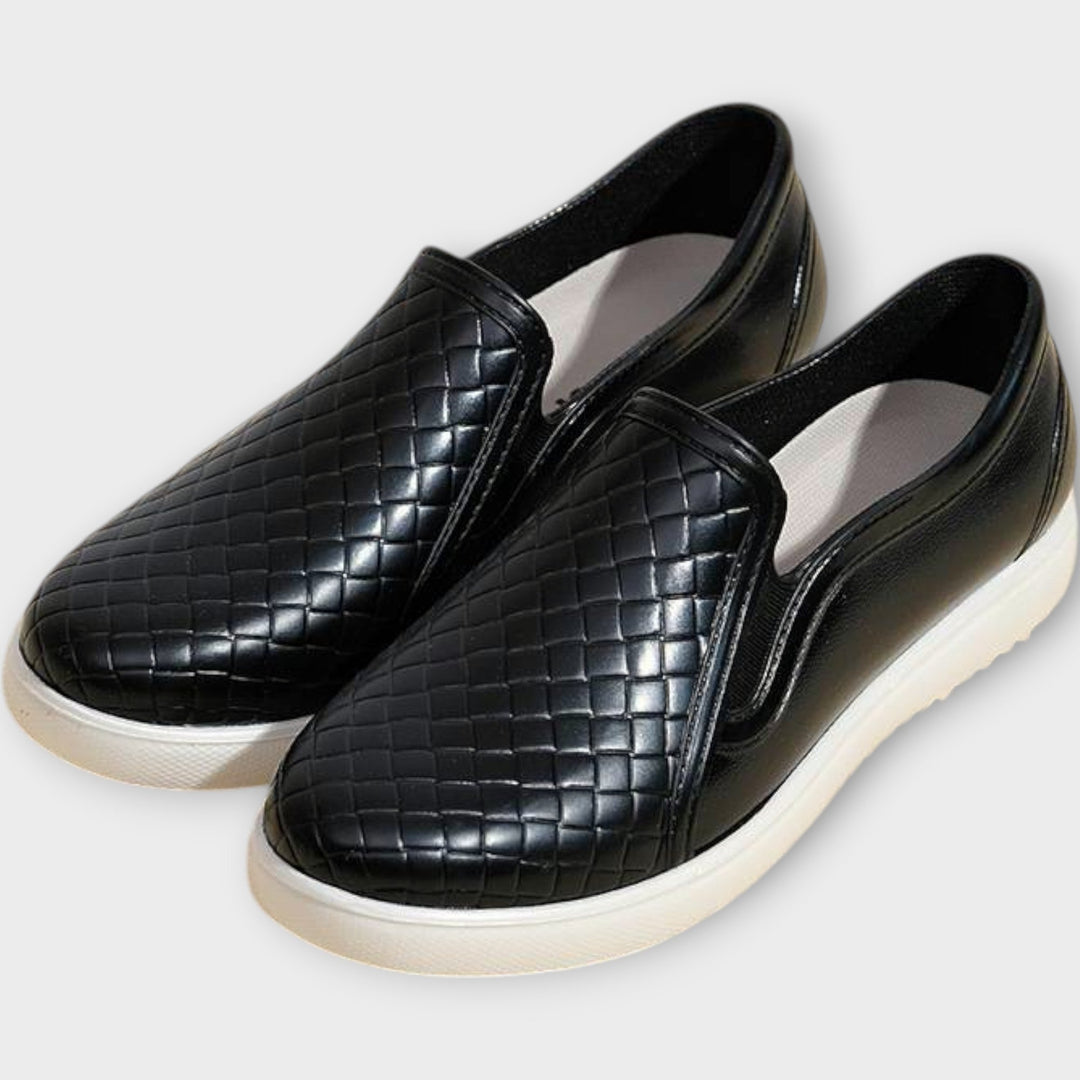 Mukavat Sneakers jokaiseen tilaisuuteen