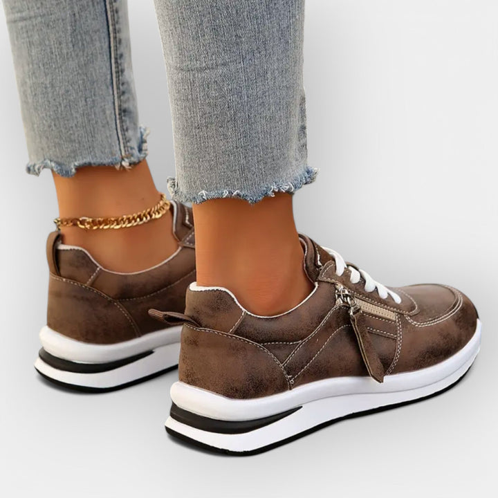Tyylikkäät Anatomiset Sneakersit