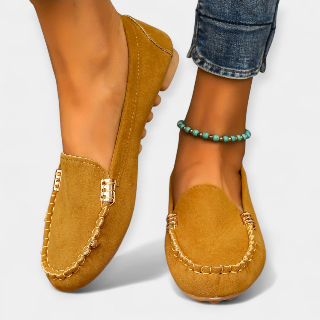 Loaferit metalliset yksityiskohdat