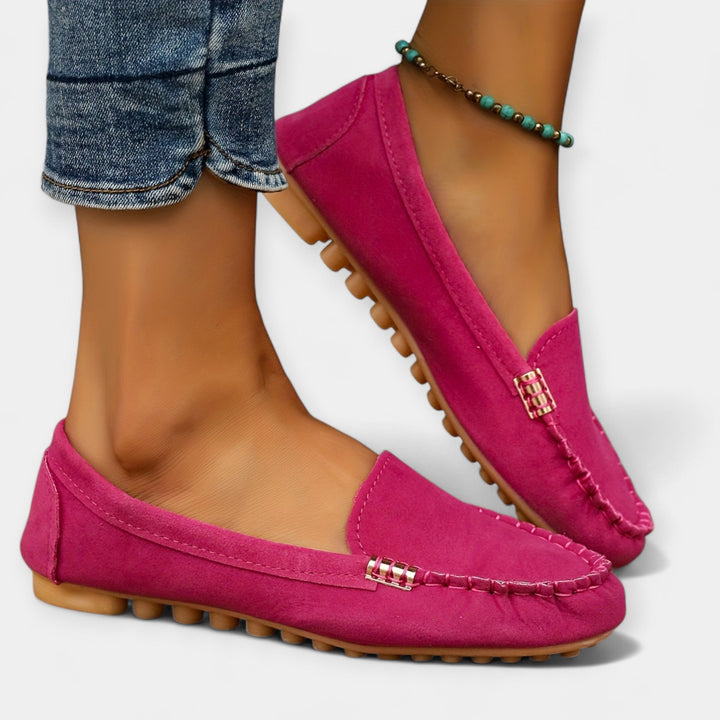 Loaferit metalliset yksityiskohdat