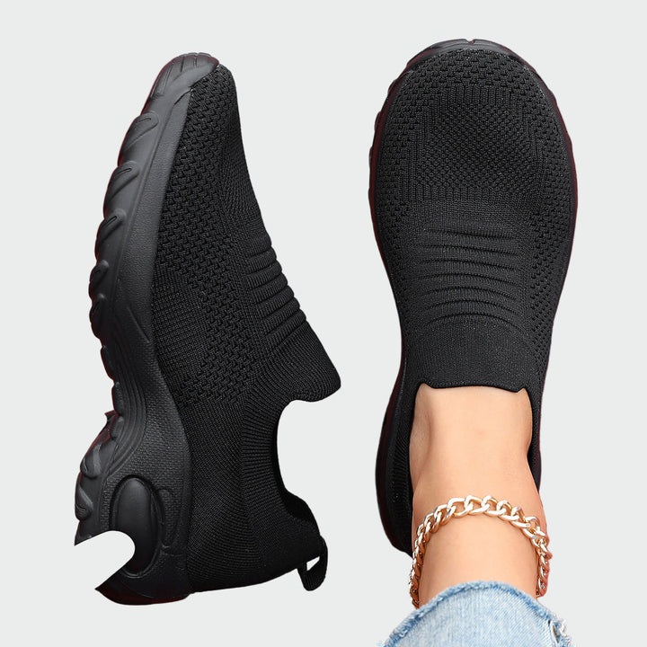 Klassiset urheilulliset slip-on-kengät jokapäiväiseen tyyliin
