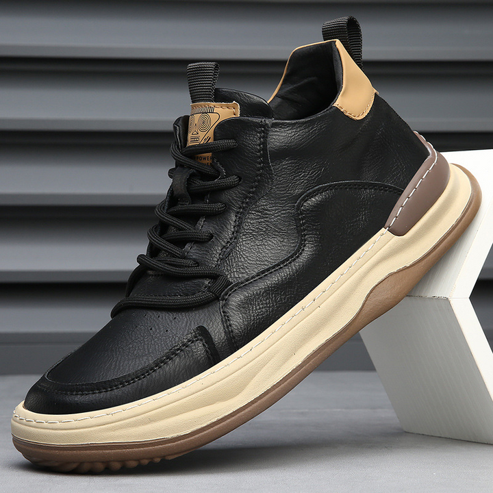 Konrad – Korkeavartiset vapaa-ajan sneakerit kontrastiväriyksityiskohdilla