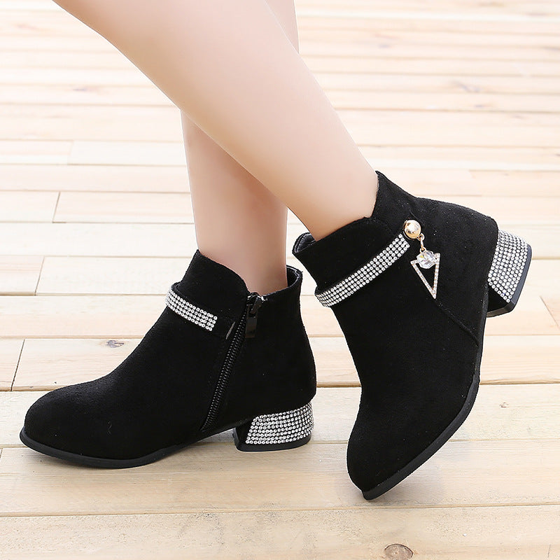 Teresia – Dekorative Stiefeletten