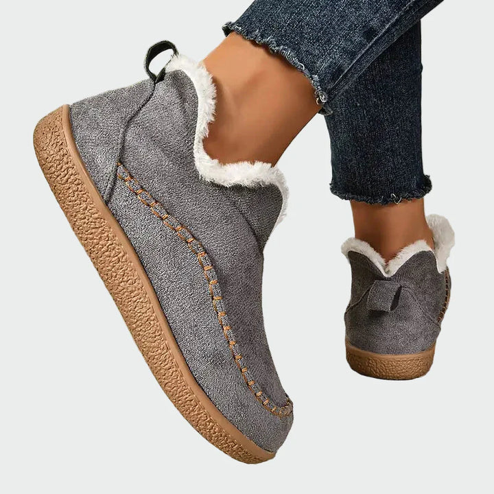 Naiselliset Beige Mokkanahkasaappaat Turkisvuorella