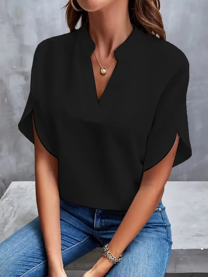 Roswina – V-Neck T-Shirt with Rentomallinen Design