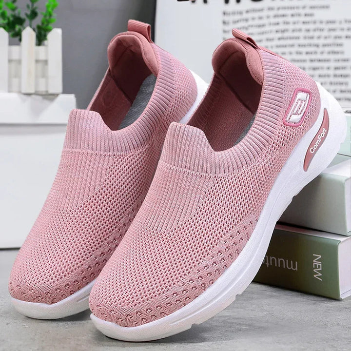 Rivana – Mukavat Slip-On Lenkkarit