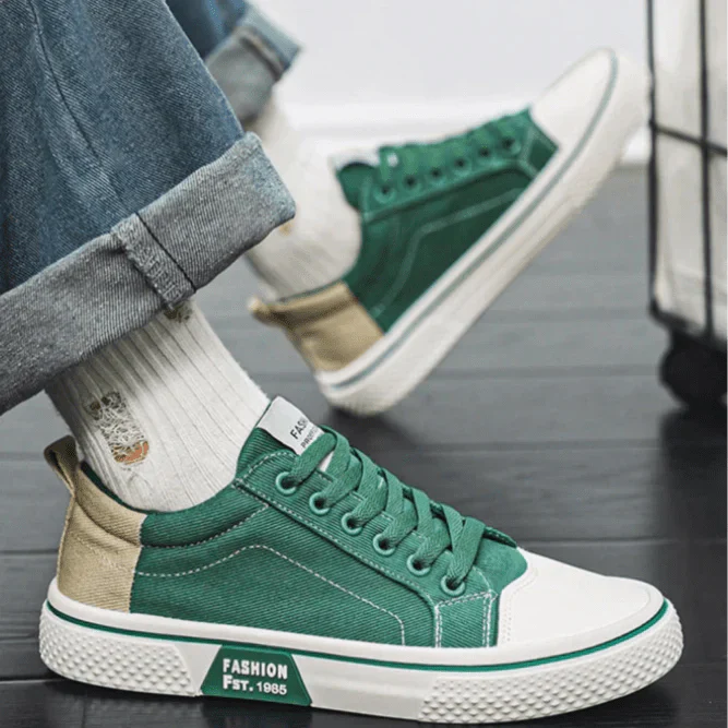 Helsinki | Aito Vintage-tennarit